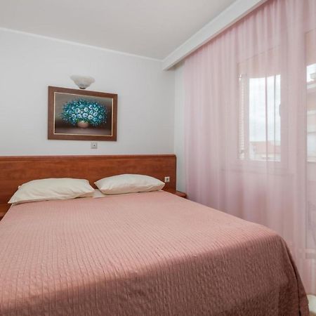 Apartment Drazenka Turato Baška Buitenkant foto