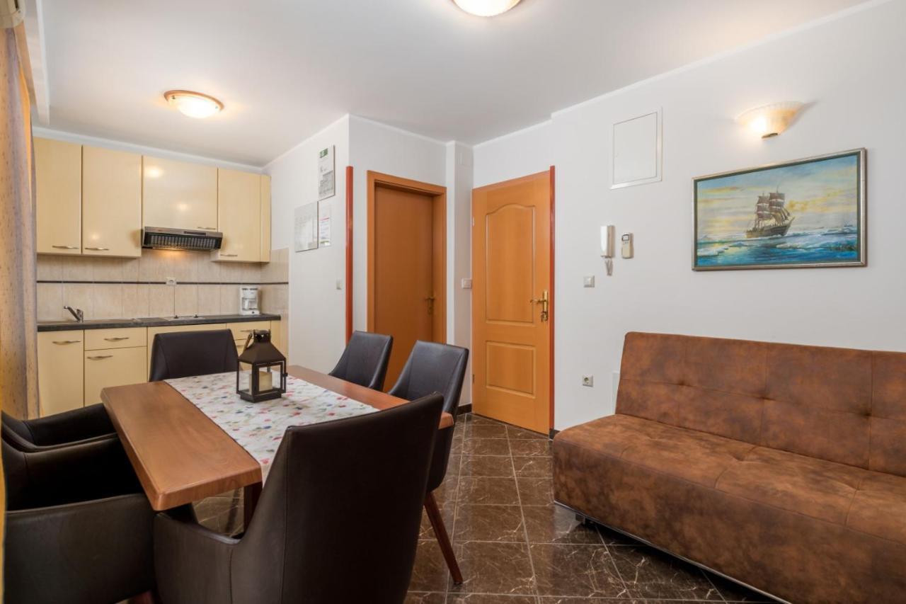 Apartment Drazenka Turato Baška Buitenkant foto