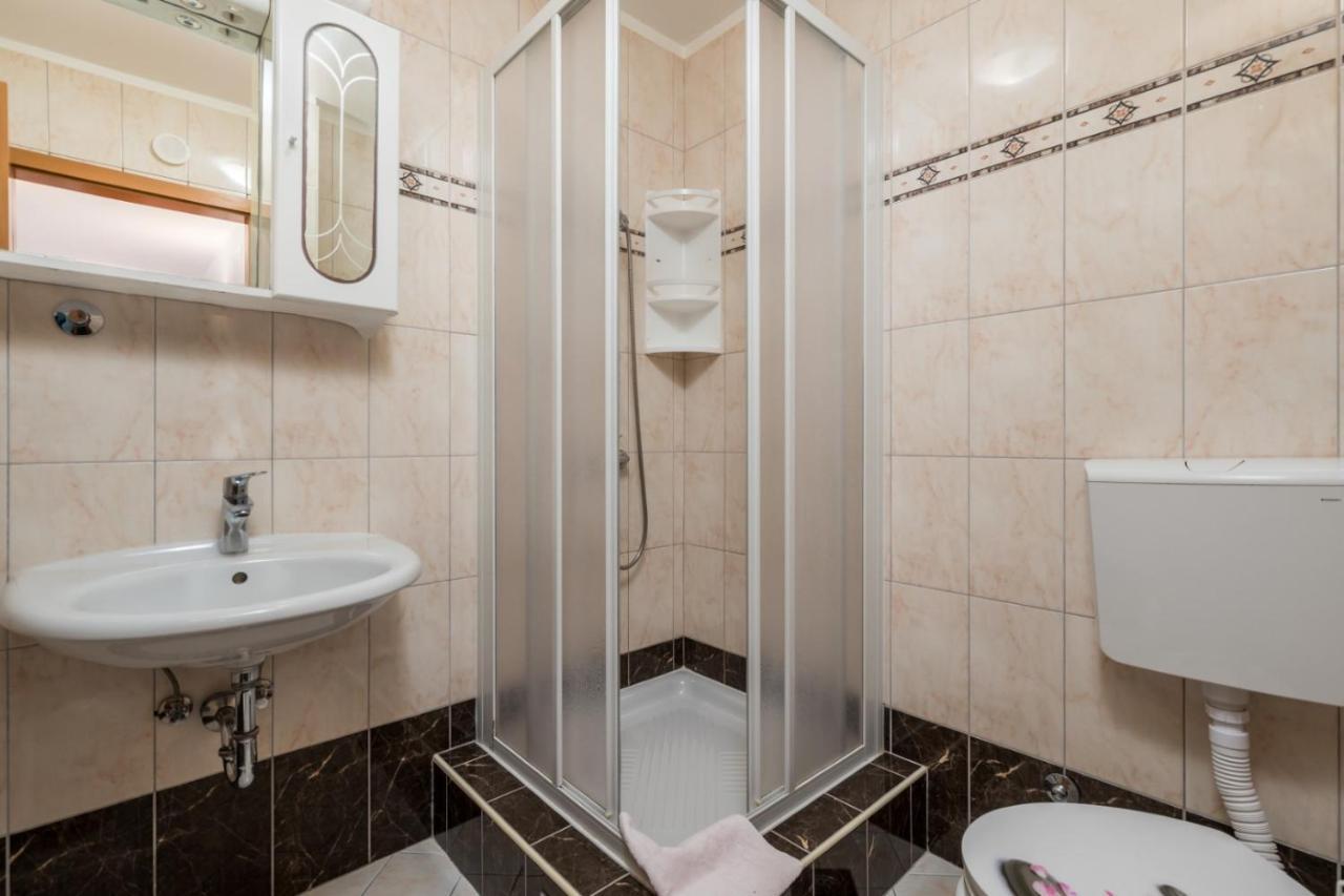 Apartment Drazenka Turato Baška Buitenkant foto